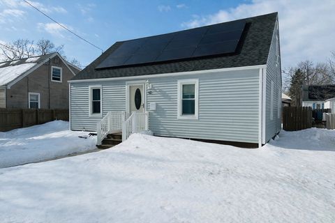 42 Marquette St. Springfield MA 01104