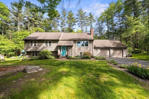 18 Arend Cir Hanover MA 02339