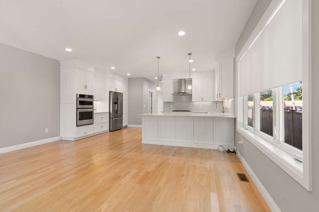 91 Crafts St 91