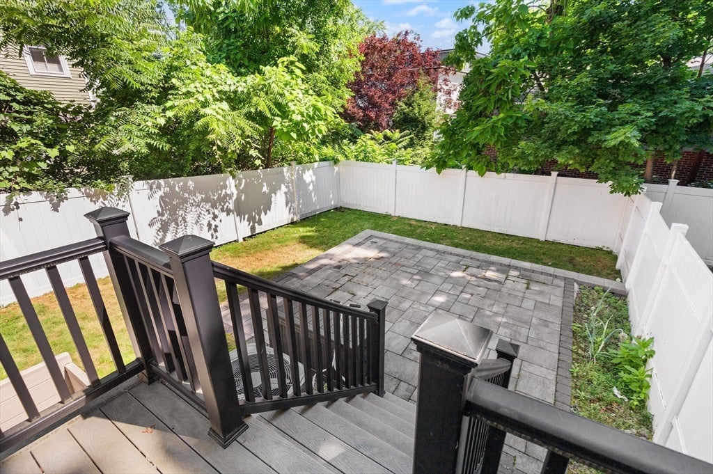 91 Crafts St 91