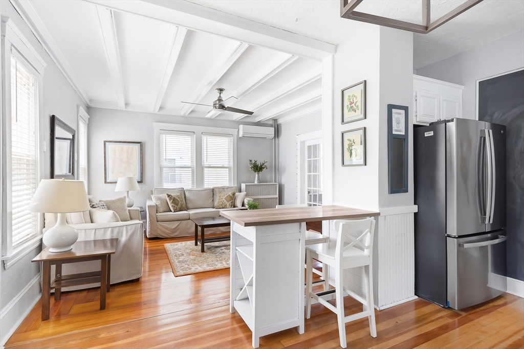 Franklin, Massachusetts 02038, United States, 3 Bedrooms Bedrooms, ,2 BathroomsBathrooms,Residential,Pending,131175