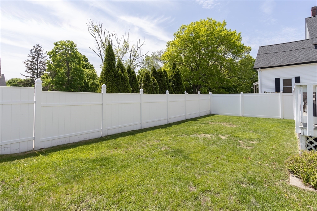 Franklin, Massachusetts 02038, United States, 3 Bedrooms Bedrooms, ,2 BathroomsBathrooms,Residential,Pending,131175