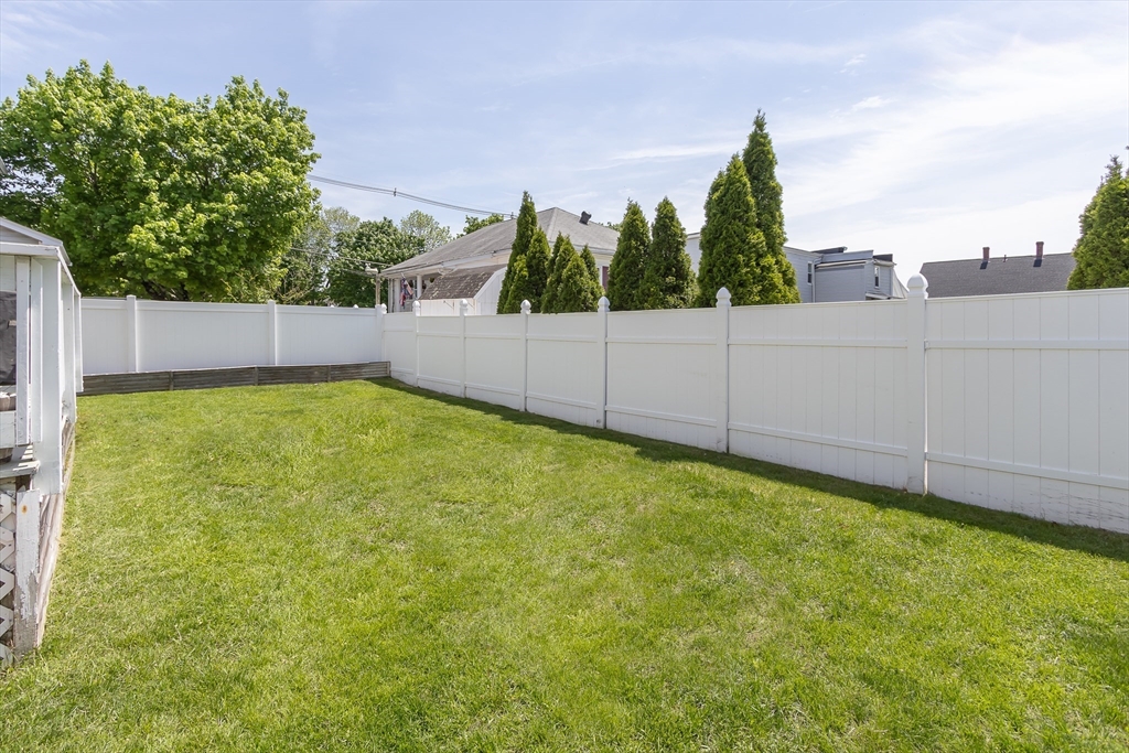 Franklin, Massachusetts 02038, United States, 3 Bedrooms Bedrooms, ,2 BathroomsBathrooms,Residential,Pending,131175