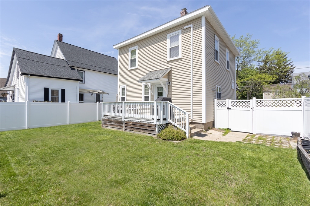 Franklin, Massachusetts 02038, United States, 3 Bedrooms Bedrooms, ,2 BathroomsBathrooms,Residential,Pending,131175