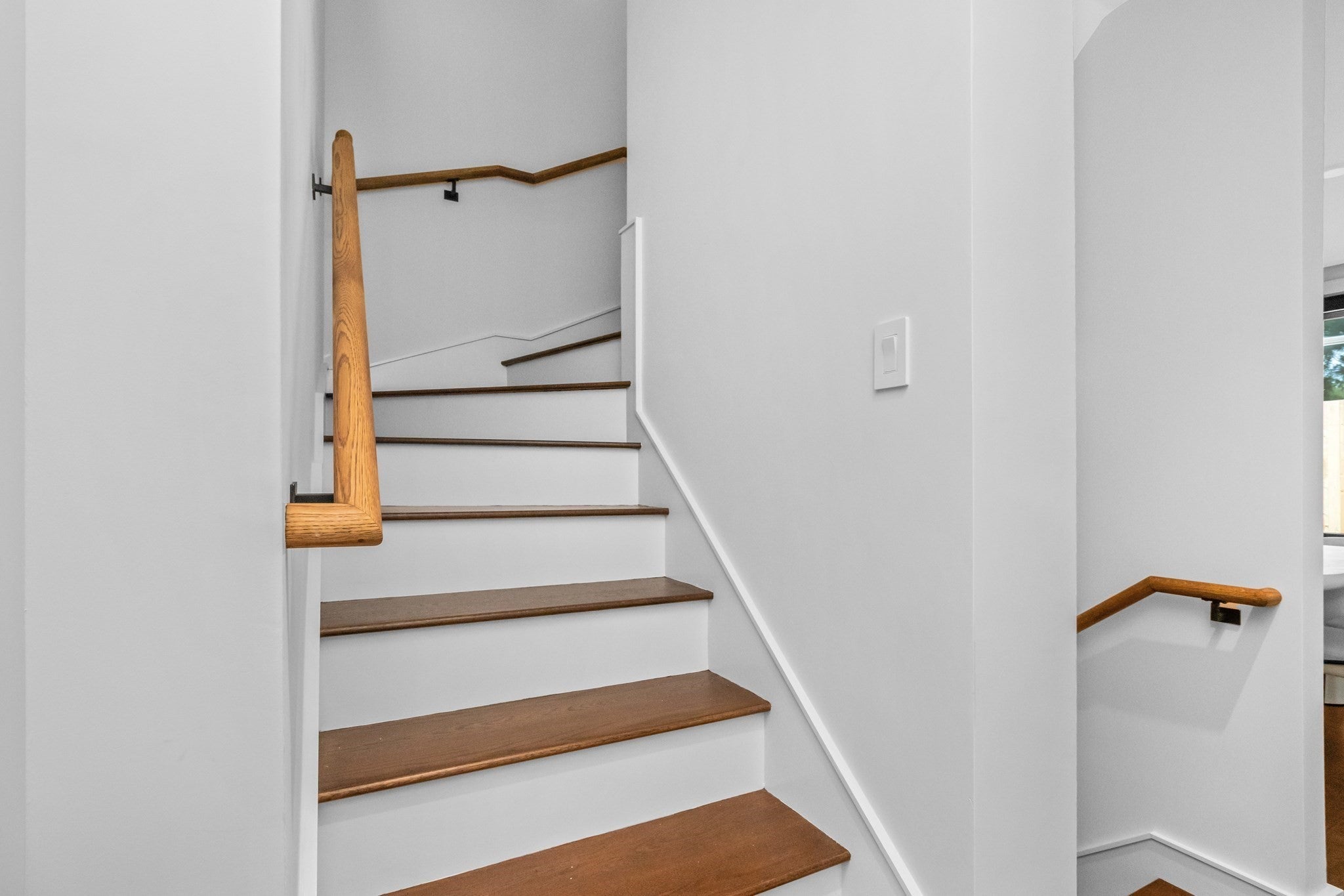 8 Holworthy Terrace #8, Cambridge, MA Photo #12