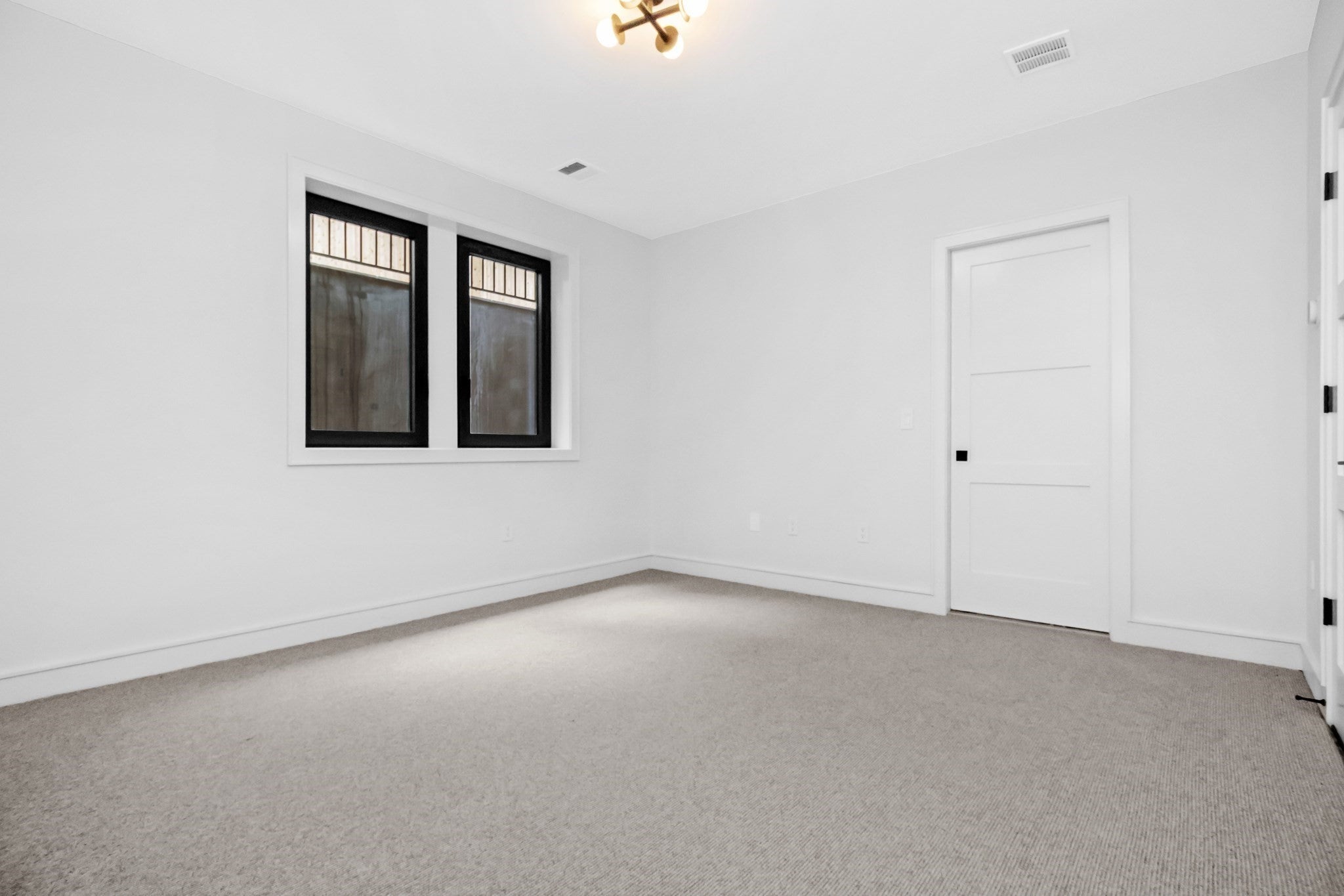 8 Holworthy Terrace #8, Cambridge, MA Photo #26