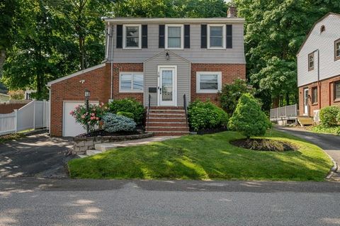 Photo of 10 Richards Rd, Weymouth, MA 02189 (MLS # 73534825)