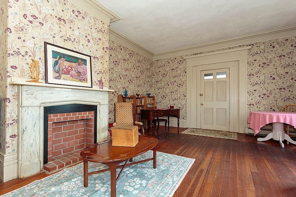 72 College Ave