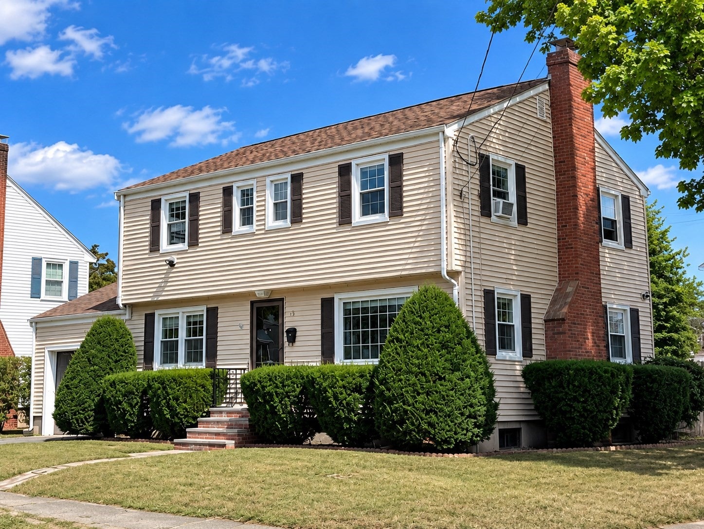 Photo of 15 Puritan Rd, Beverly, MA