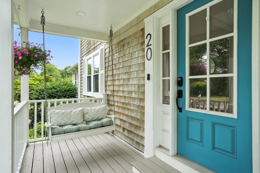 20 Standish St
