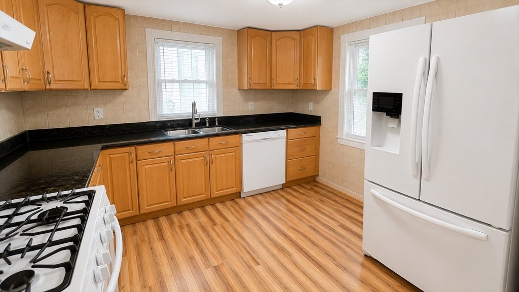 108 Tripp St, Framingham, MA, 108 Tripp St, Framingham, MA Photo #4