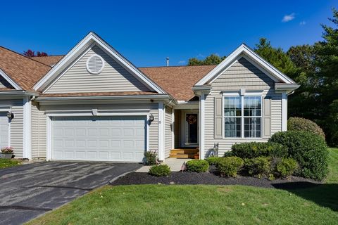 72 Brook Ln 72 Berlin MA 01503