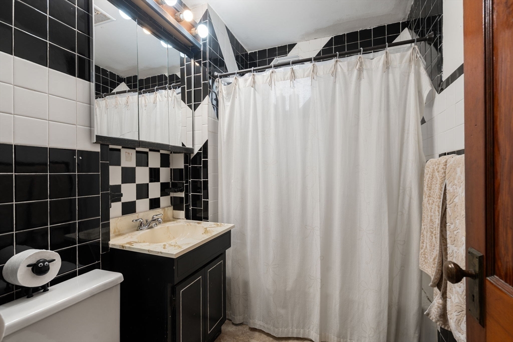 38 Hobson St, Boston, MA Photo #15