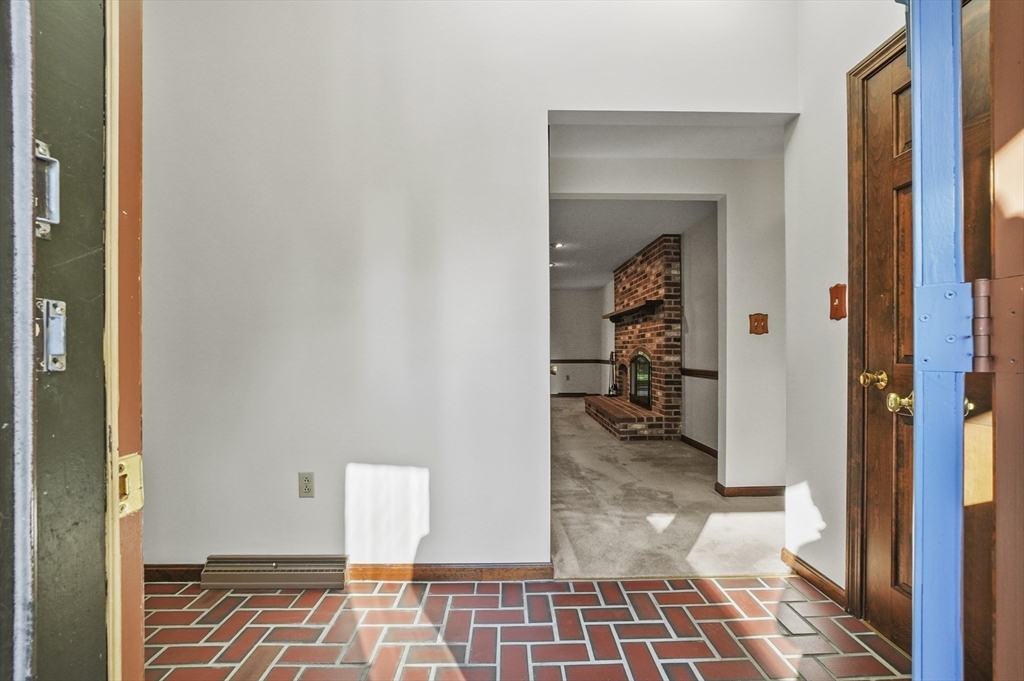 15 Fieldstone Drive