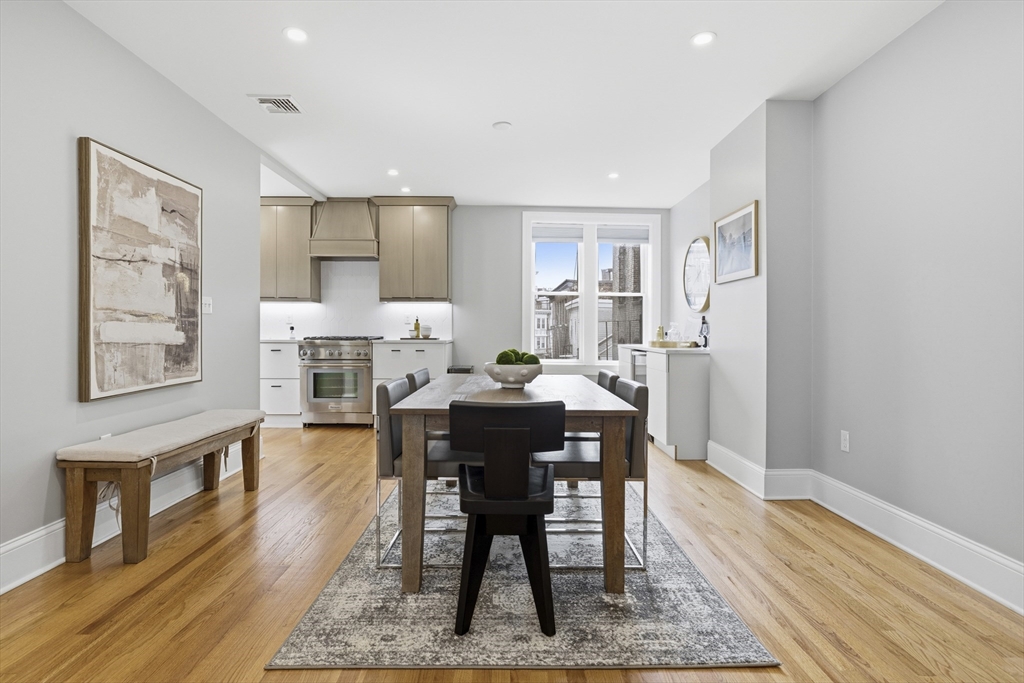 129 North Washington St 3