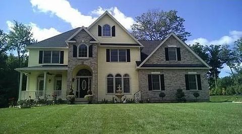 5 Gableview Lane Southwick MA 01077