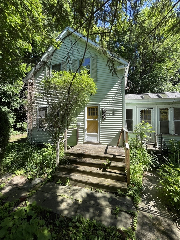 38 Fredonian St