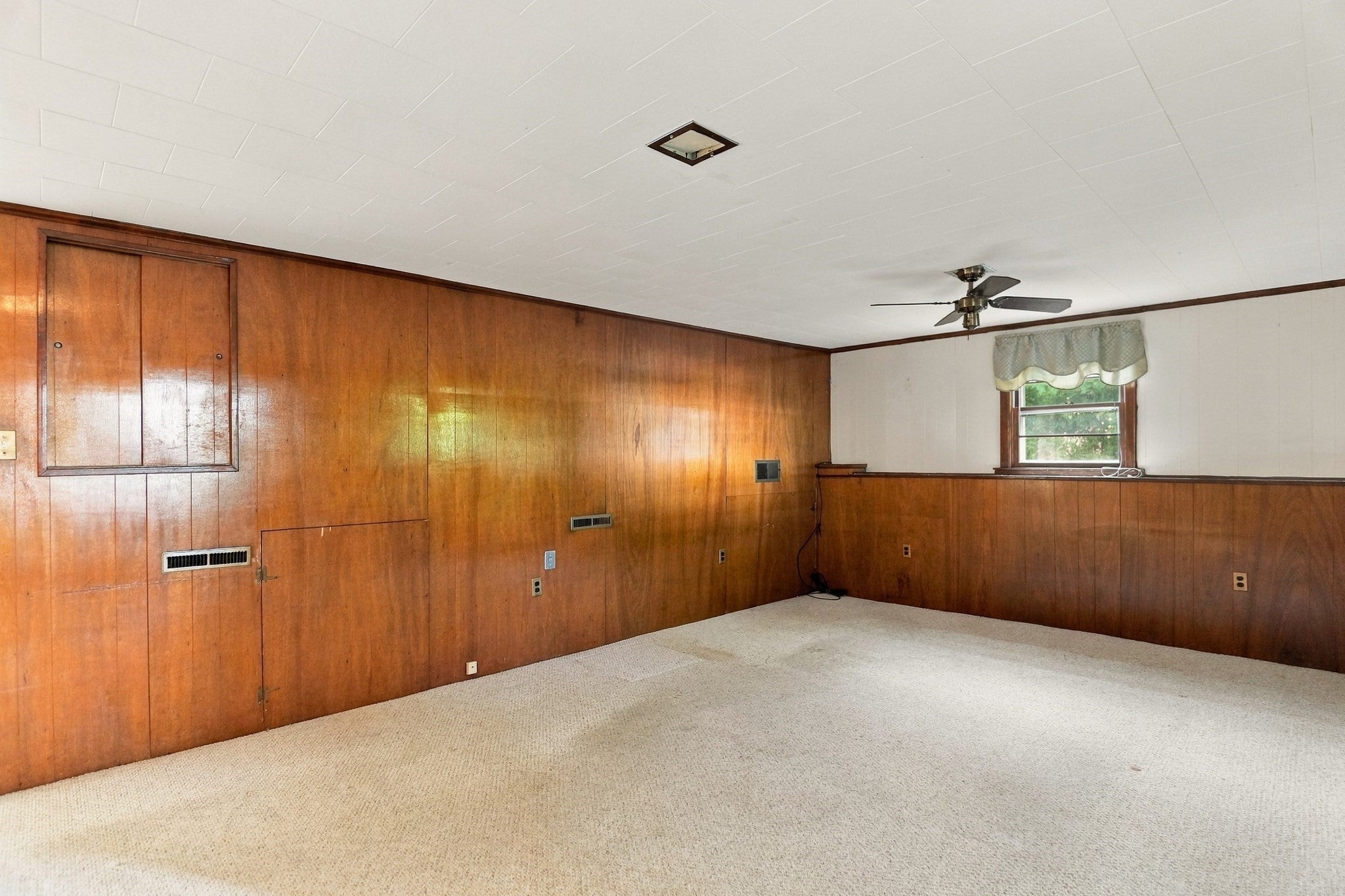 48 W Spring St, Avon, MA Photo #25