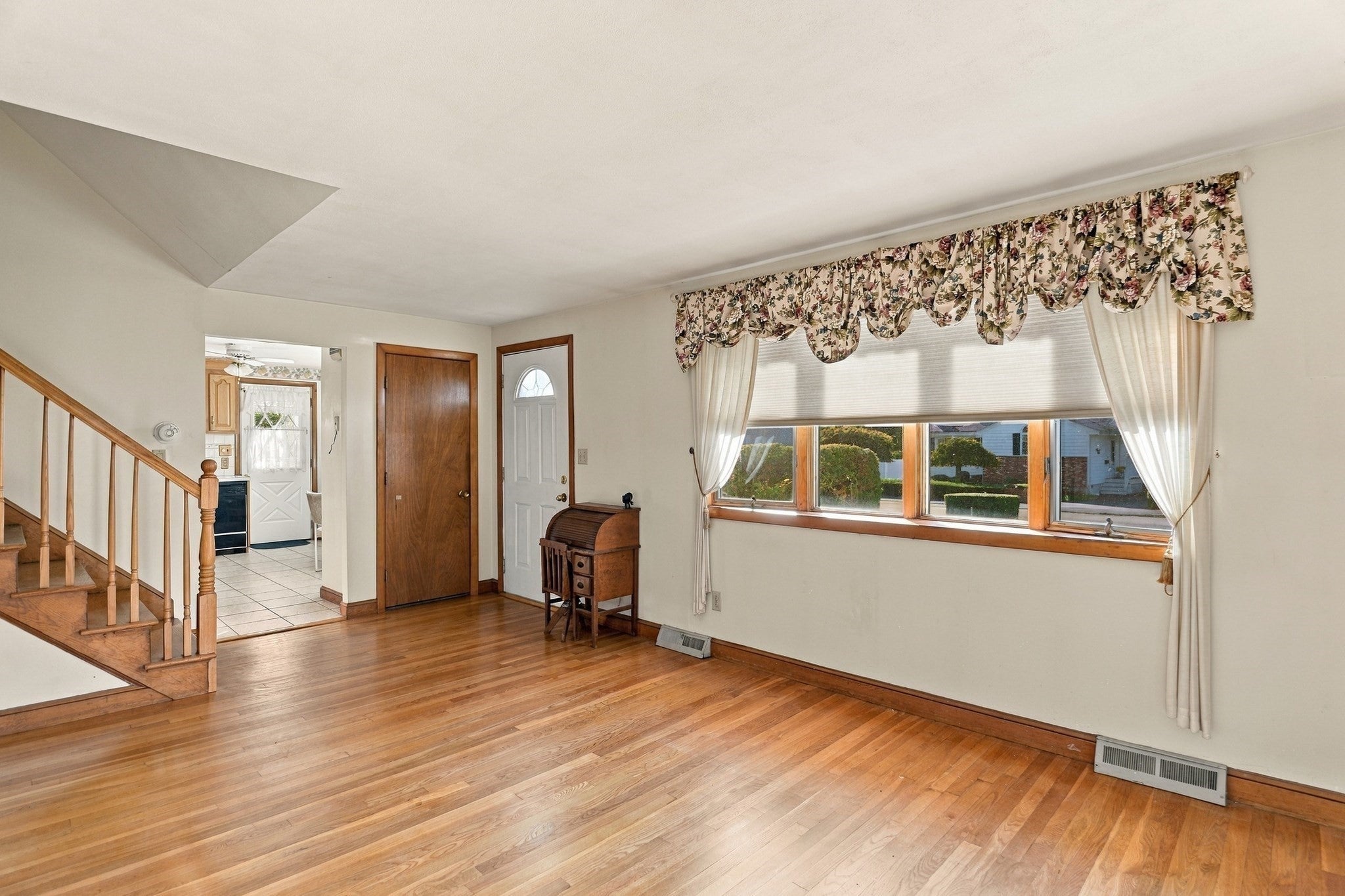 48 W Spring St, Avon, MA Photo #6