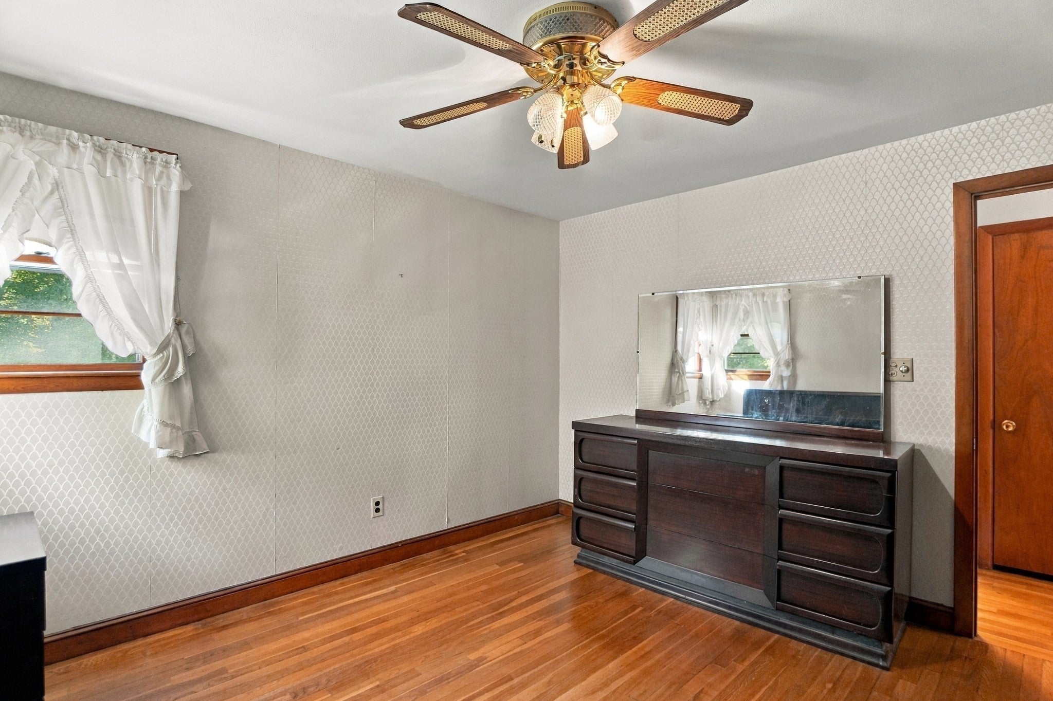 48 W Spring St, Avon, MA Photo #14