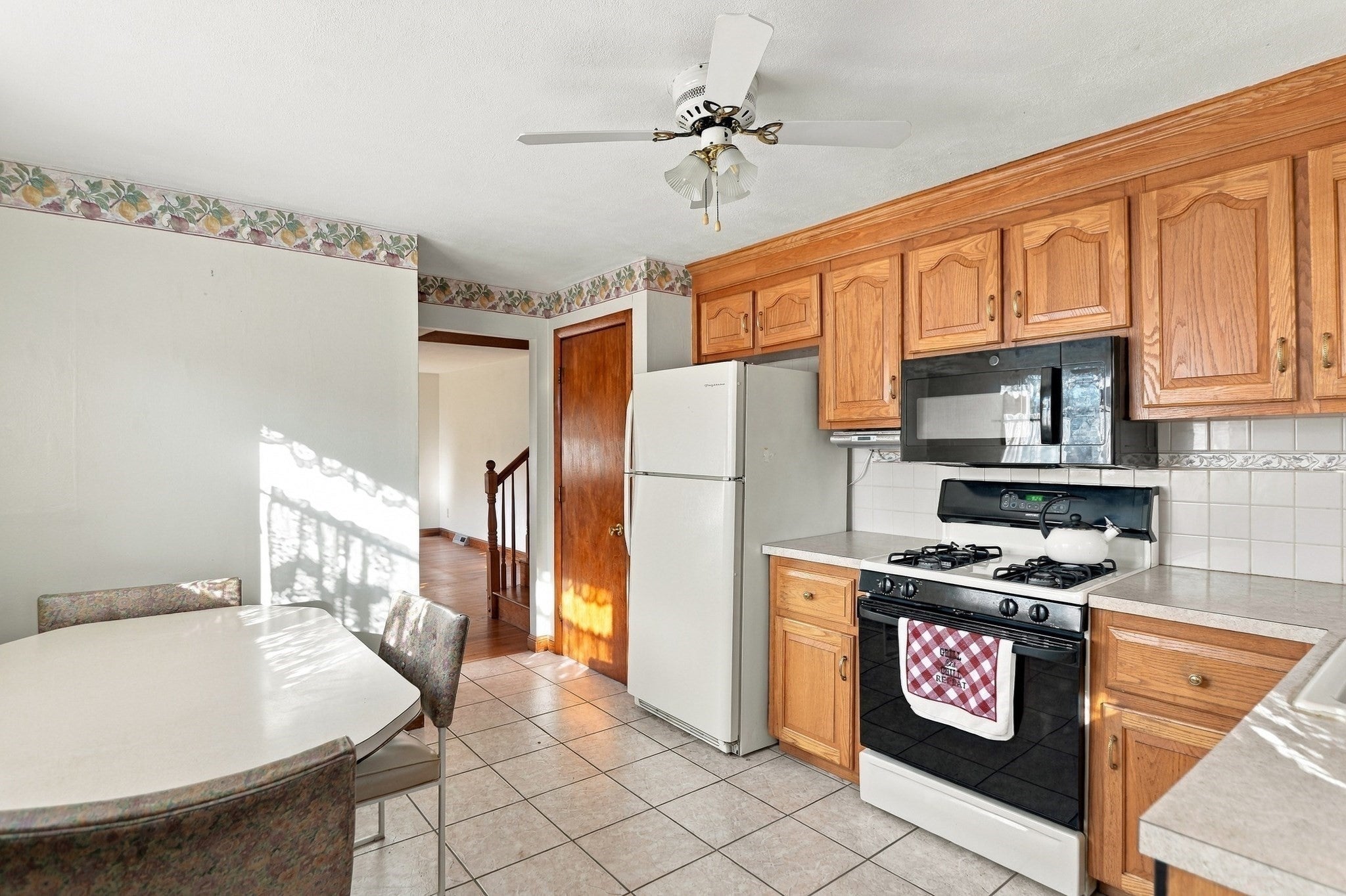 48 W Spring St, Avon, MA Photo #9