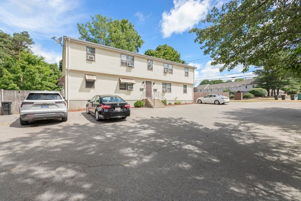 2 Alden Dr