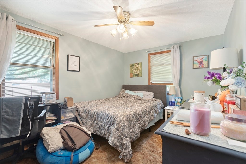 2 Alden Dr