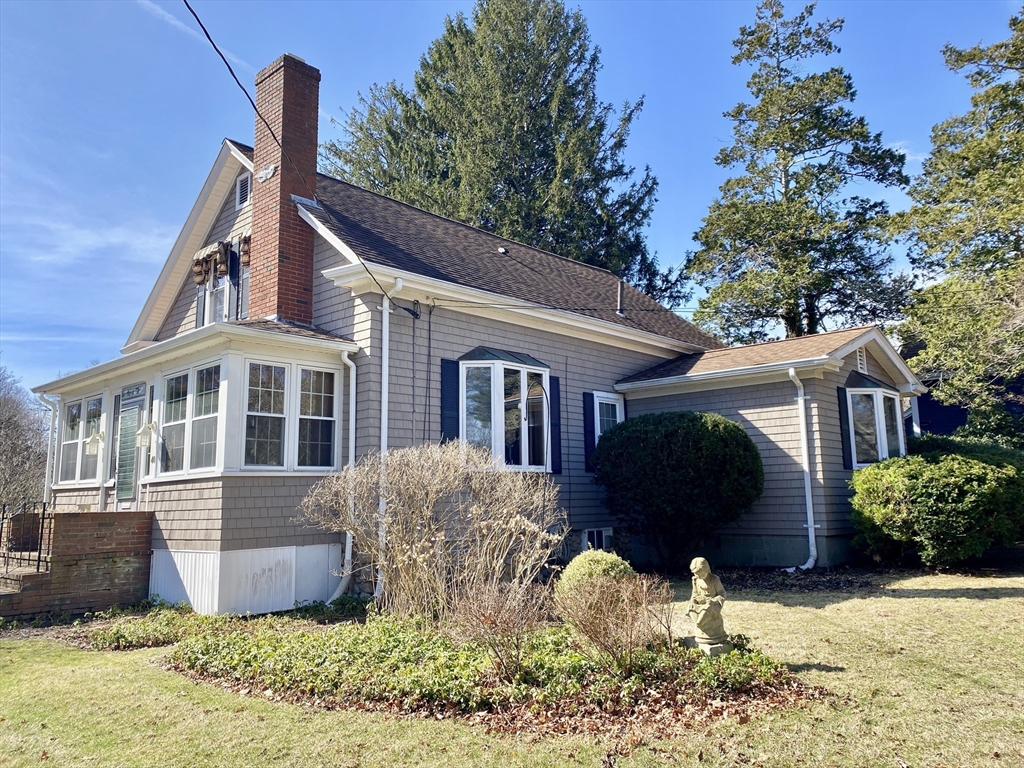 40 Castle Ave