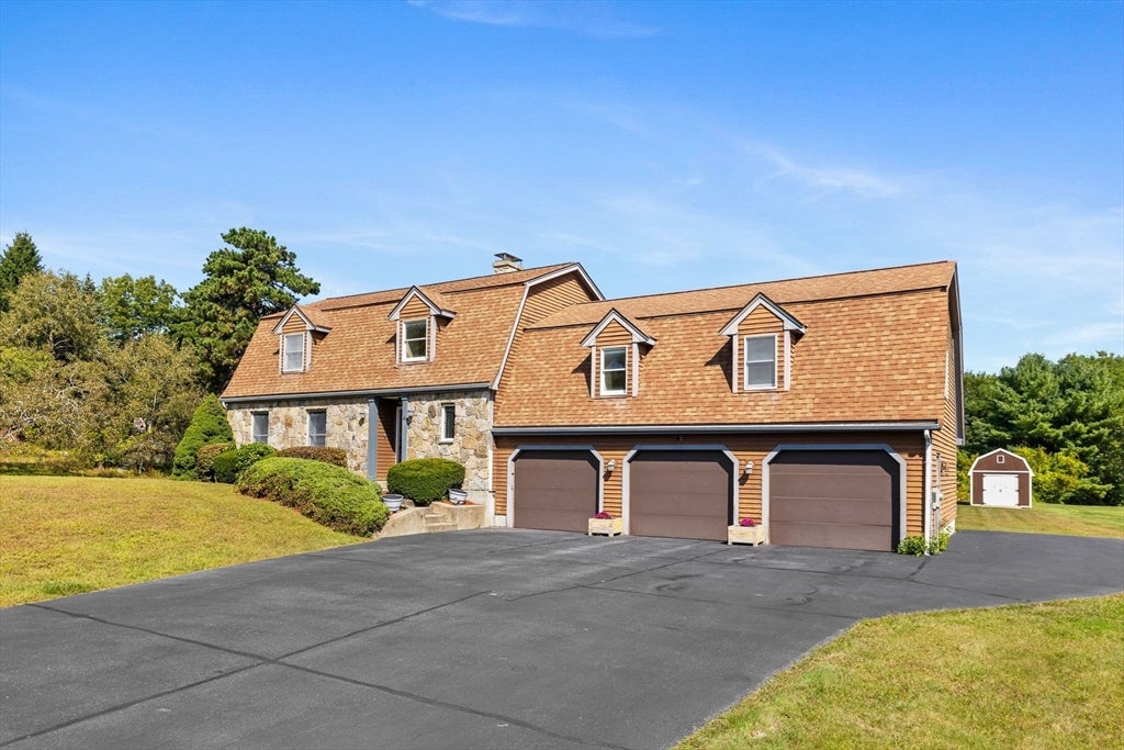 4 Indian Brook Rd