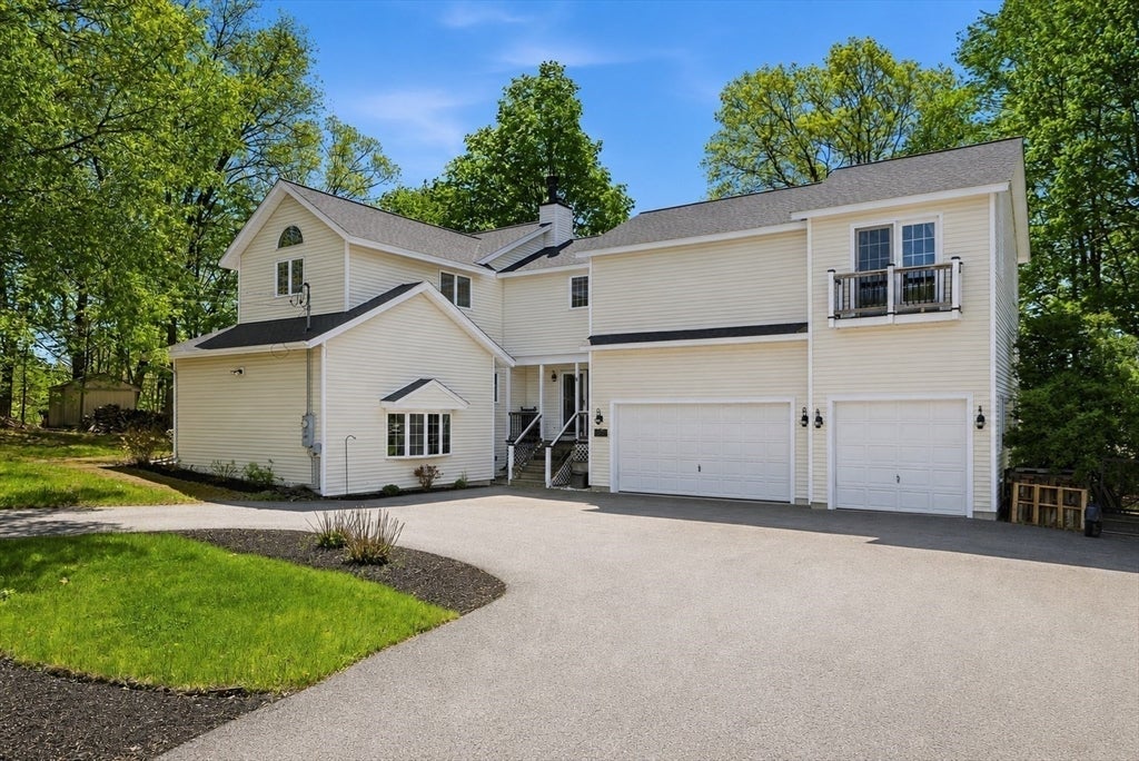 25 Thomas Pl