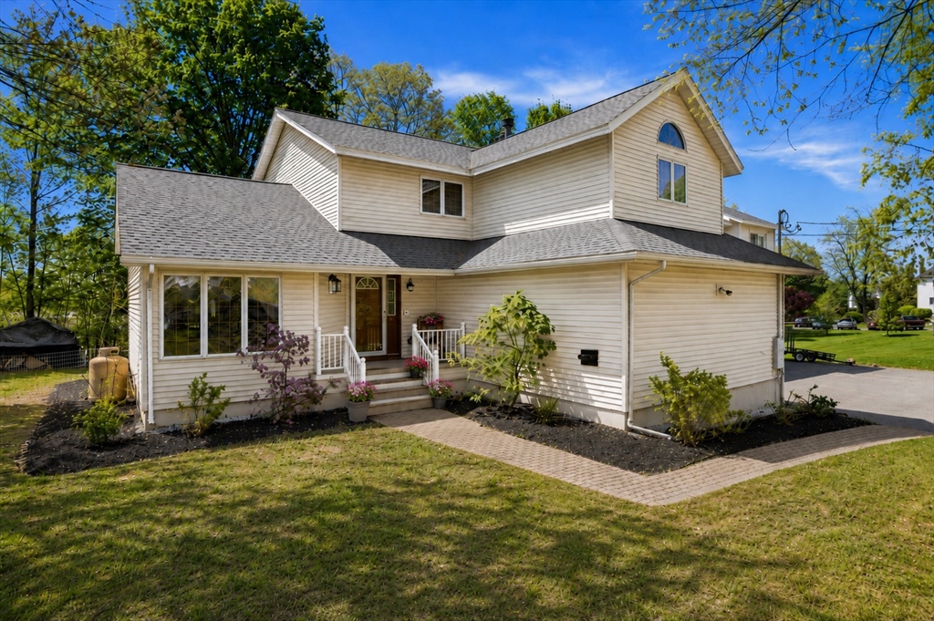 25 Thomas Pl