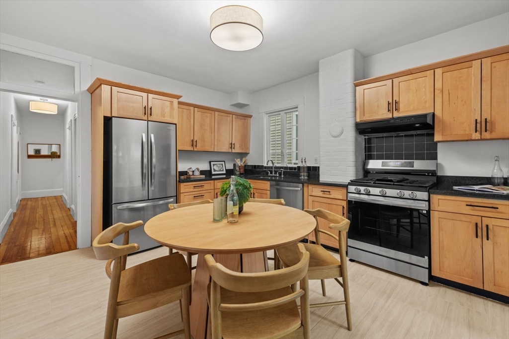 458 East 8th Street #1, Boston, MA Photo #4