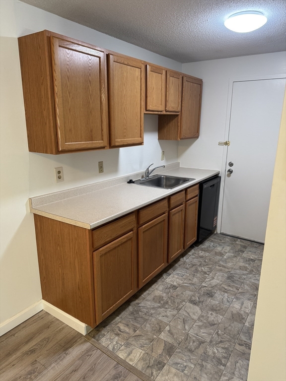 15 Village Rock Lane 1
