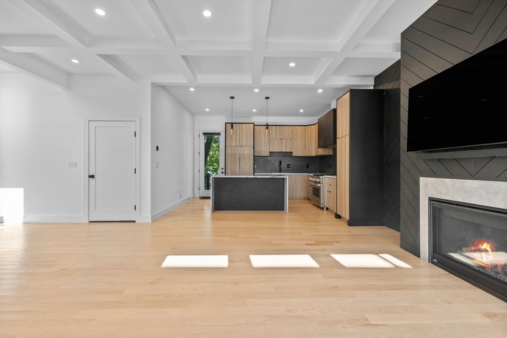 1917 Commonwealth Ave 1917