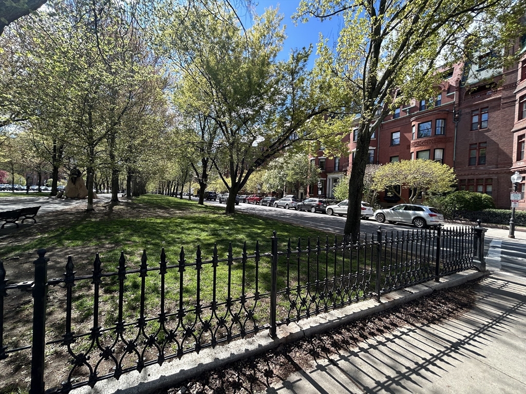 351 Beacon St 5