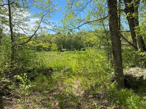 lt3 West Rd New Braintree MA 01535