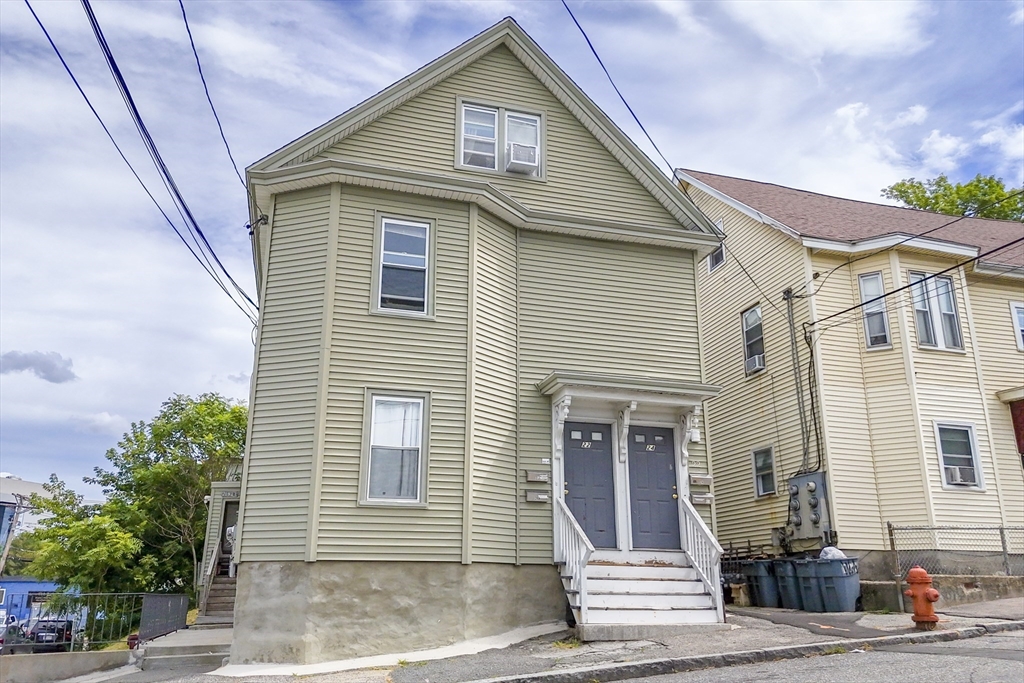 22 Grand St