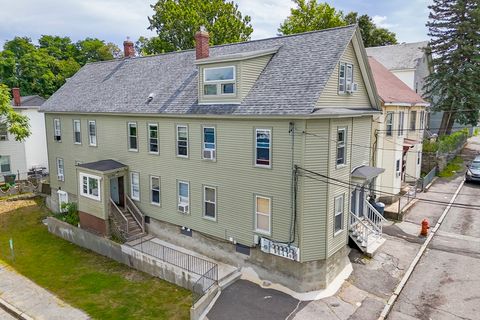 22 Grand St Lowell MA 01851