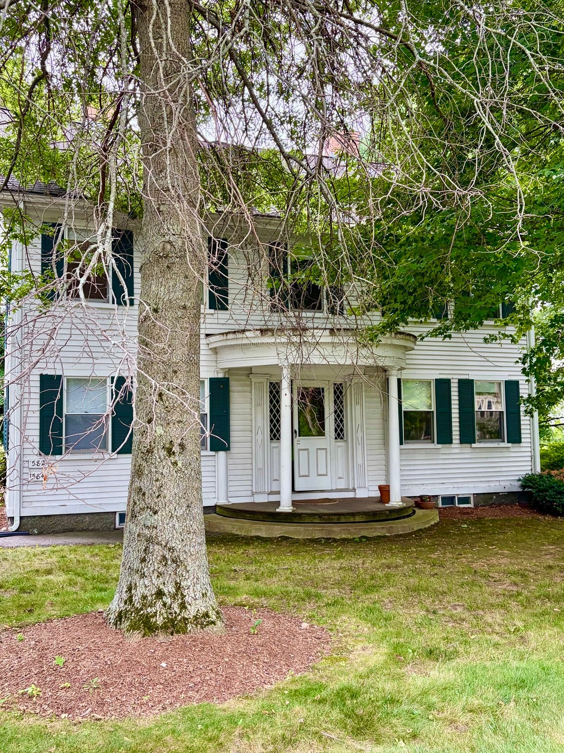 582 Massachusetts Avenue Front, Lexington, MA, 582 Massachusetts Avenue Front, Lexington, MA Photo #1