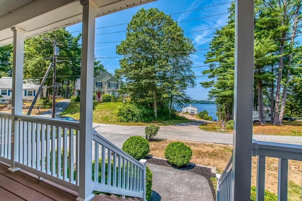 20 Shore Dr