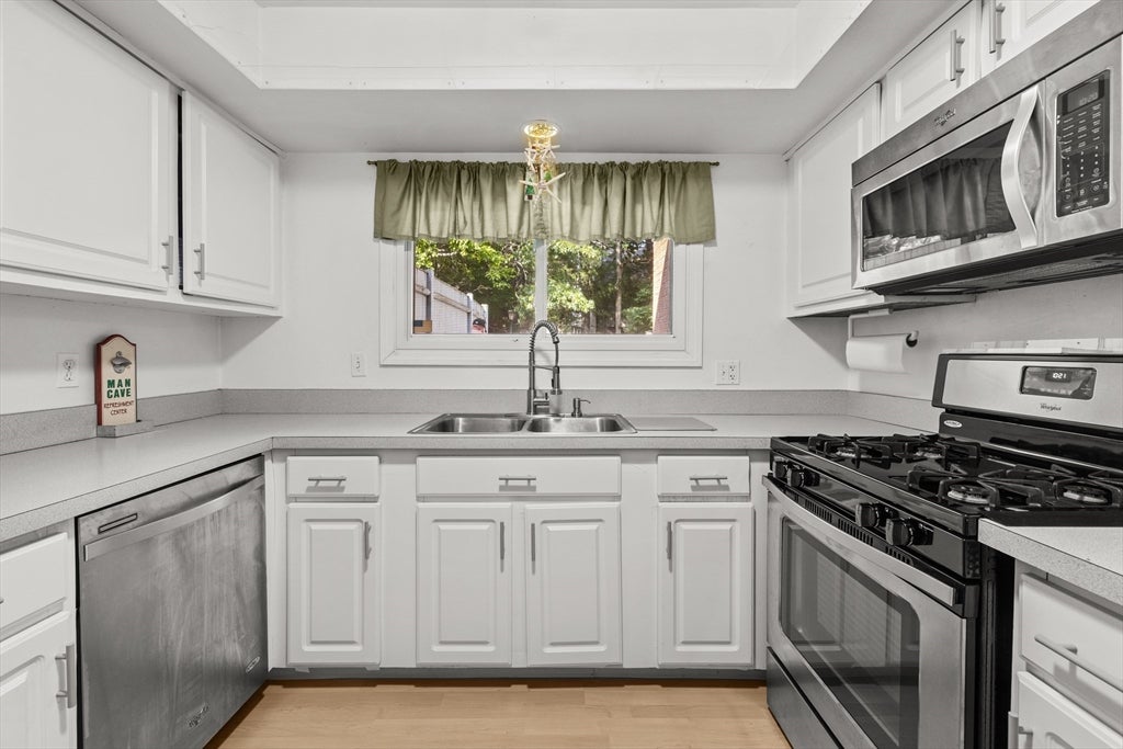 164 Greenbrook Dr #164, Stoughton, MA, 164 Greenbrook Dr #164, Stoughton, MA Photo #13