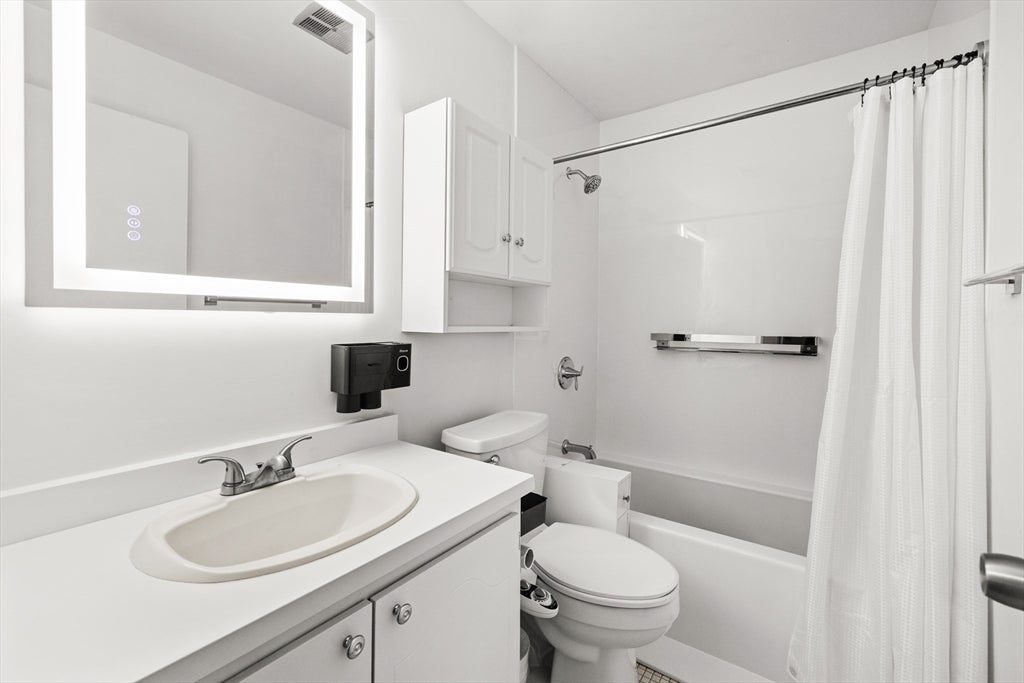 164 Greenbrook Dr #164, Stoughton, MA, 164 Greenbrook Dr #164, Stoughton, MA Photo #22