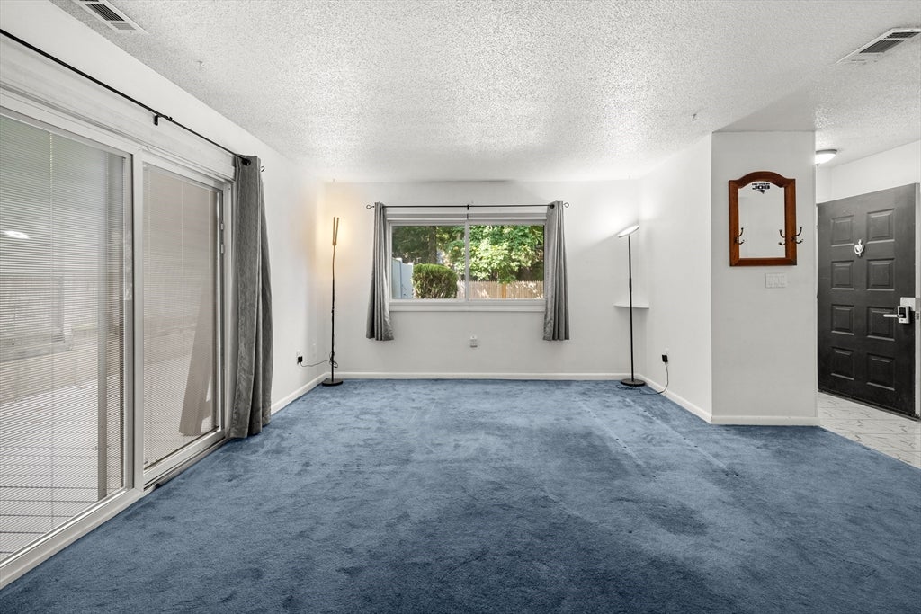 164 Greenbrook Dr #164, Stoughton, MA, 164 Greenbrook Dr #164, Stoughton, MA Photo #7