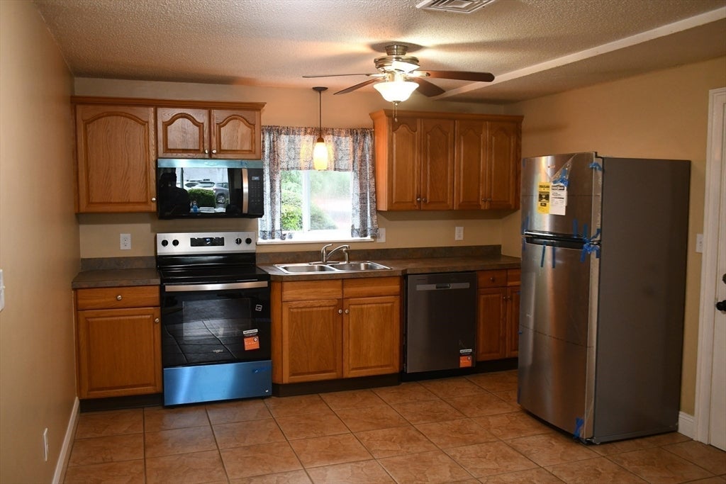 5455 N Main St #4A, Fall River, MA, 5455 N Main St #4A, Fall River, MA Photo #21