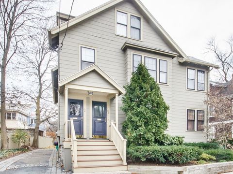 Photo of 62 Granville Rd #1, Cambridge, MA 02138 (MLS # 73510063)