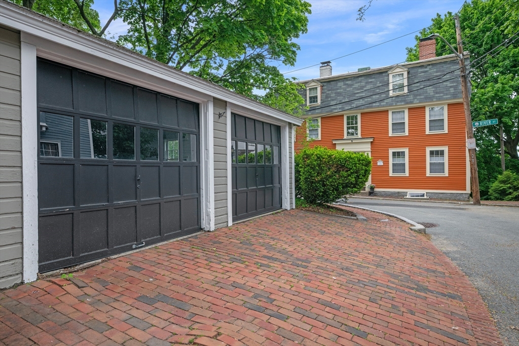 2 Andover St B