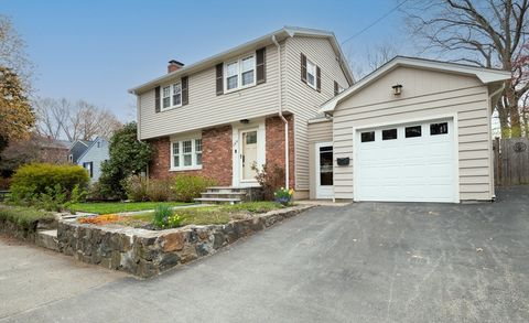 Photo of 189 West Shore Dr, Marblehead, MA 01945 (MLS # 73513029)