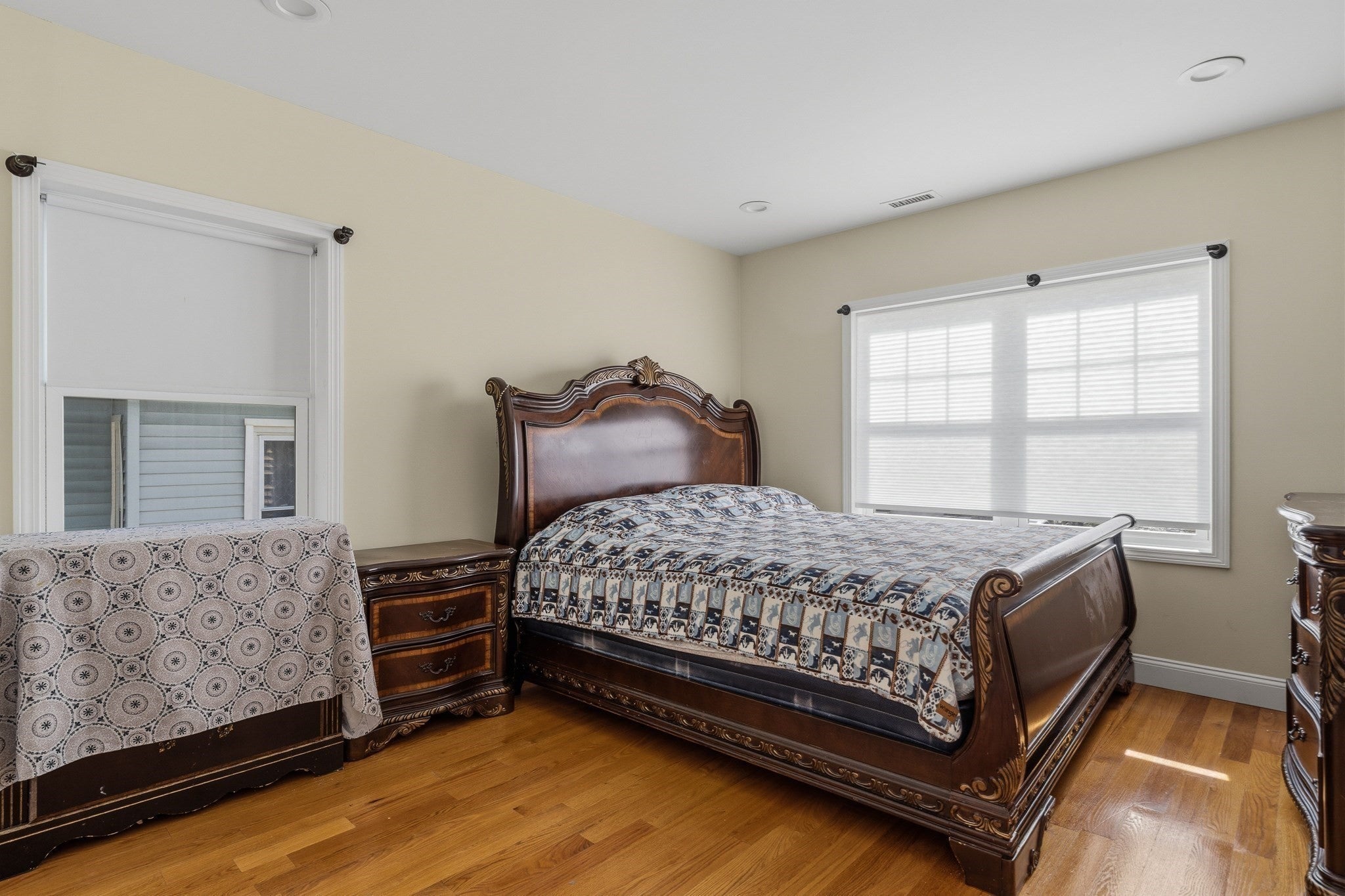 11 Blossom St, Lowell, MA, 11 Blossom St, Lowell, MA Photo #23