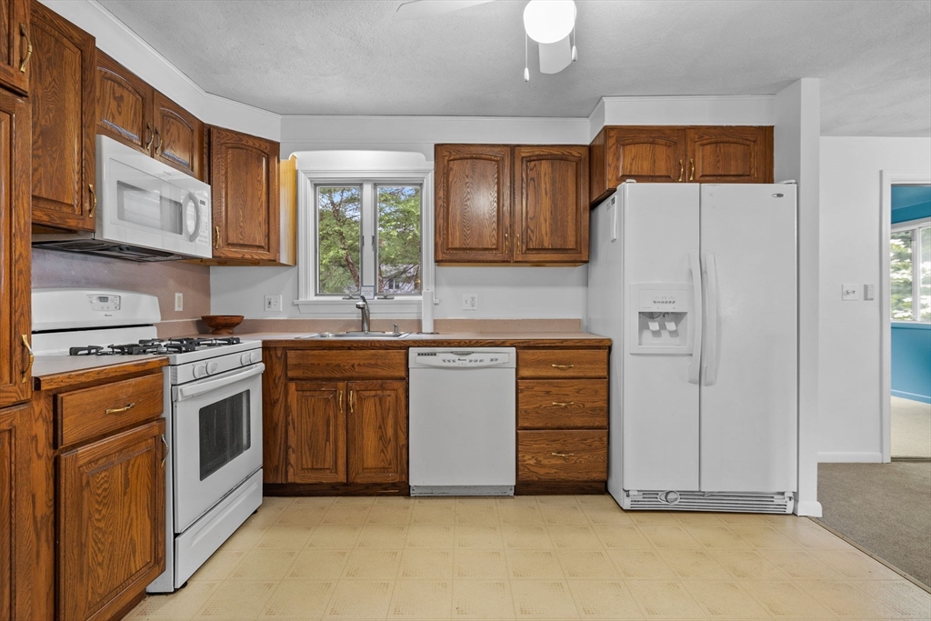 23 Eastview Ave