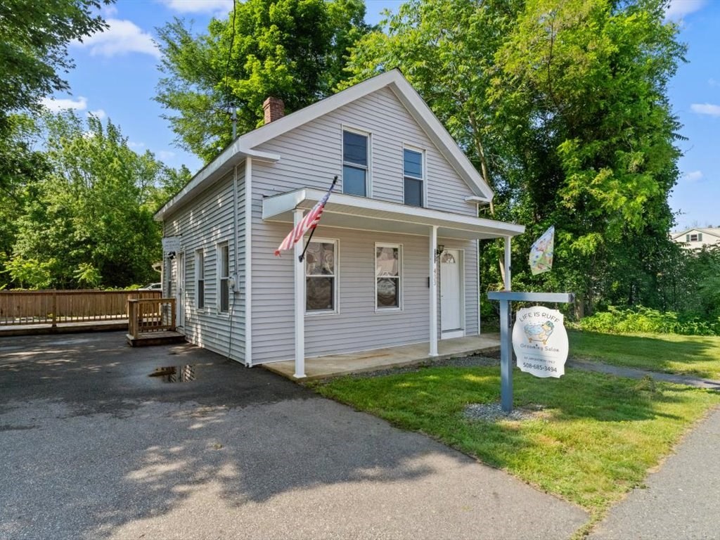 433 Main St